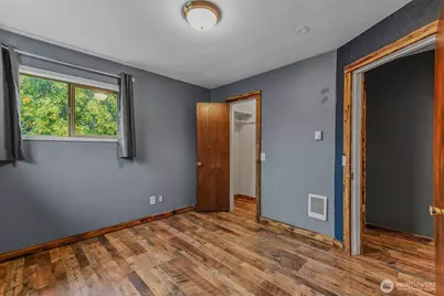 334 Roake Avenue, Castle Rock, WA 98611 - Photo 16