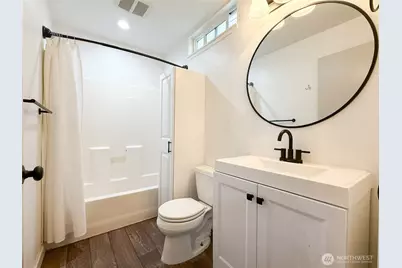 5521 Brooklyn Avenue NE, Seattle, WA 98105 - Photo 10