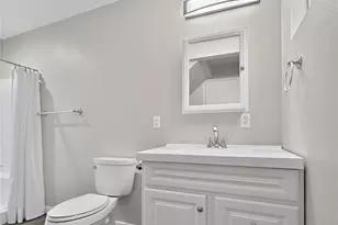 5521 Brooklyn Ave NE, Seattle, WA 98105 - Photo 26