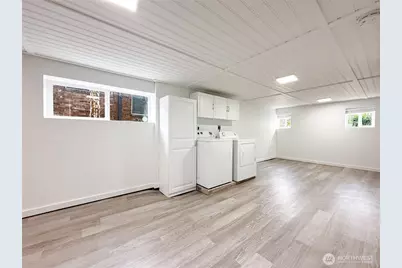 5521 Brooklyn Avenue NE, Seattle, WA 98105 - Photo 18