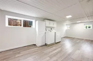 5521 Brooklyn Ave NE, Seattle, WA 98105 - Photo 18