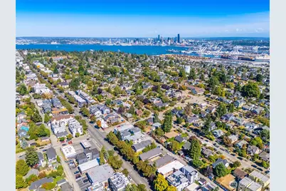 4018 California Avenue SW, Seattle, WA 98166 - Photo 12