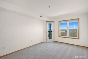 705 N State St, Bellingham, WA 98225 - Photo 14