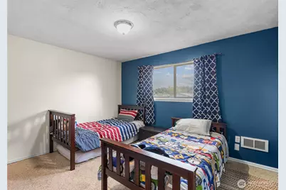 205 Montana Street N, Rainier, WA 98576 - Photo 12