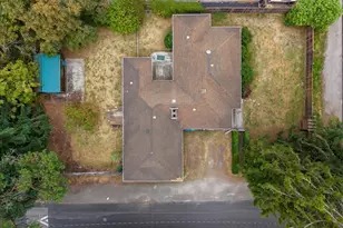 13111 Ashworth Ave N, Seattle, WA 98133 - Photo 30