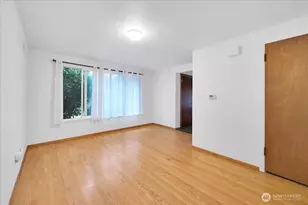 13111 Ashworth Ave N, Seattle, WA 98133 - Photo 4
