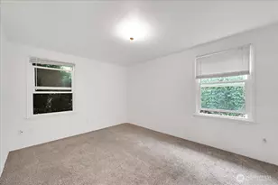 13111 Ashworth Ave N, Seattle, WA 98133 - Photo 8