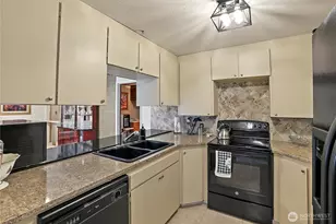 10810 59th Ave SW, Lakewood, WA 98499 - Photo 8