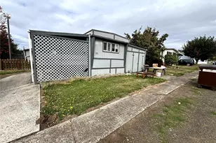 196 Jacobson Rd, Cathlamet, WA 98612 - Photo 2