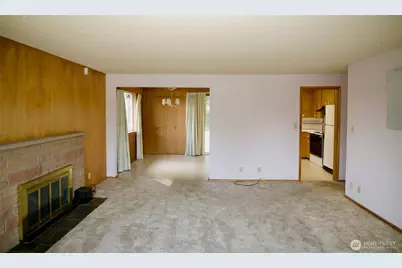 16333 Densmore Avenue N, Shoreline, WA 98133 - Photo 6