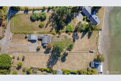 25815 Stuckey Avenue SW, Vashon, WA 98070 - Photo 36