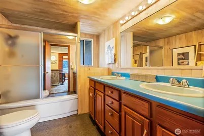 25815 Stuckey Avenue SW, Vashon, WA 98070 - Photo 24