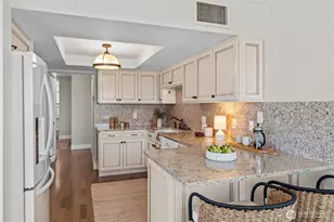 633 Main St, Edmonds, WA 98020 - Photo 16