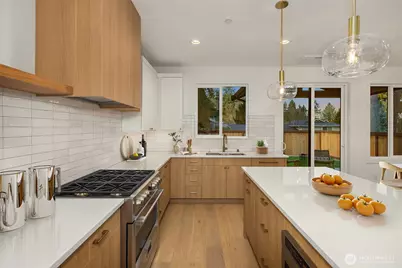 13728 NE 101st Street, Kirkland, WA 98033 - Photo 6