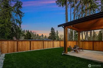 13728 NE 101st Street, Kirkland, WA 98033 - Photo 2