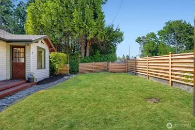 909 SW Langston Road, Renton, WA 98057 - Photo 22