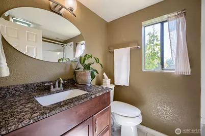909 SW Langston Road, Renton, WA 98057 - Photo 16