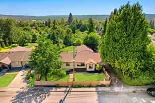 909 SW Langston Rd, Renton, WA 98057 - Photo 1