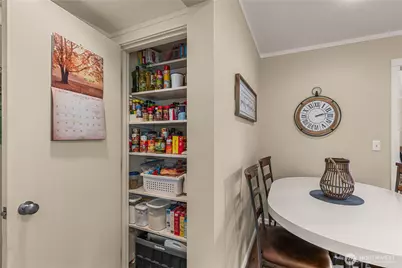 122 E Allen Avenue, Chelan, WA 98816 - Photo 6