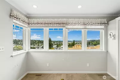 3438 10th Avenue W, Seattle, WA 98119 - Photo 16