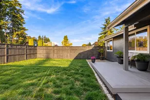1409 1st St, Port Townsend, WA 98368 - Photo 4