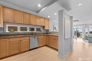 116 Aloha St, Seattle, WA 98109 - Photo 12