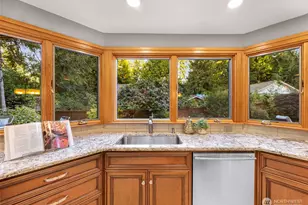 21608 NE 24th St, Sammamish, WA 98074 - Photo 10