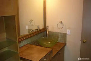 2040 43rd Ave E, Seattle, WA 98112 - Photo 12