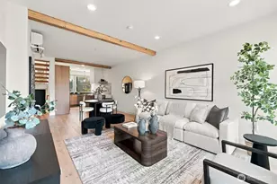608 18th Ave E, Seattle, WA 98112 - Photo 10