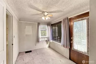 10863 Roseberg Ave S, Seattle, WA 98168 - Photo 6