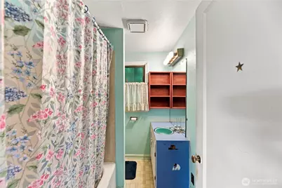 10863 Roseberg Avenue S, Seattle, WA 98168 - Photo 10