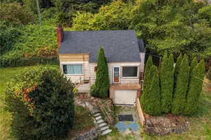 10863 Roseberg Ave S, Seattle, WA 98168 - Photo 2