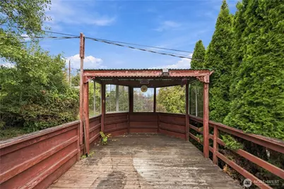 10863 Roseberg Avenue S, Seattle, WA 98168 - Photo 20