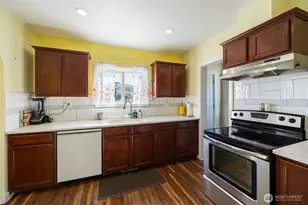 210 S Yew St, Centralia, WA 98531 - Photo 8