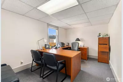 3325 Wetmore Avenue, Everett, WA 98201 - Photo 10