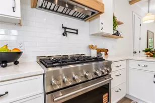 1403 31st Ave, Seattle, WA 98122 - Photo 10