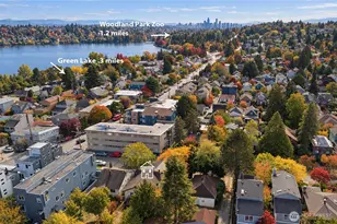 748 N 72nd St, Seattle, WA 98103 - Photo 4