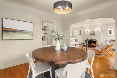 535 N 74th Street, Seattle, WA 98103 - Photo 6