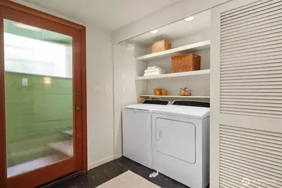 535 N 74th Street, Seattle, WA 98103 - Photo 24