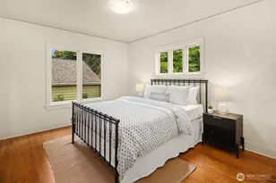 535 N 74th St, Seattle, WA 98103 - Photo 10