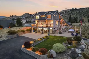 200 Crescent St, Chelan, WA 98816 - Photo 2