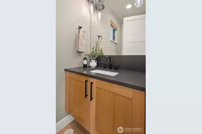 225 3rd Avenue S, Kirkland, WA 98033 - Photo 4