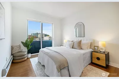 668 S Lane Street #704, Seattle, WA 98104 - Photo 4
