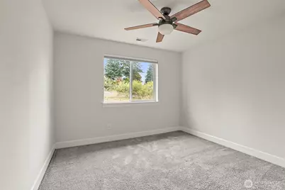 8478 28th Street Ct E, Edgewood, WA 98371 - Photo 18