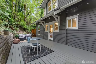 2106 Fairmount Avenue SW, Seattle, WA 98126 - Photo 38