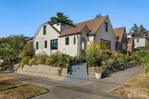 3302 E Pine St, Seattle, WA 98122 - Photo 2