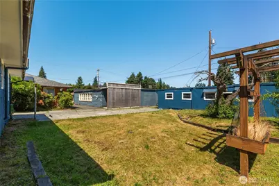 2205 Columbia Ave, Everett, WA 98203 - Photo 20