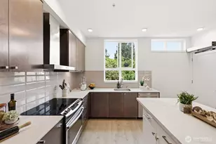 1498 NW 75th St, Seattle, WA 98117 - Photo 14
