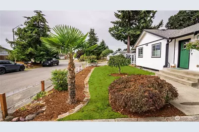 412 Volesky Drive SE, Rainier, WA 98576 - Photo 2