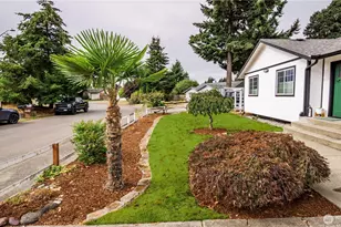 412 Volesky Dr SE, Rainier, WA 98576 - Photo 2